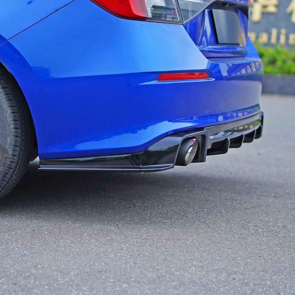 Задний диффузор, Задний бампер, Пороги, Заднее антикрыло и Передний сплиттер для Honda Civic 11-го поколения седан 2022 года (Издание «Экшен»).