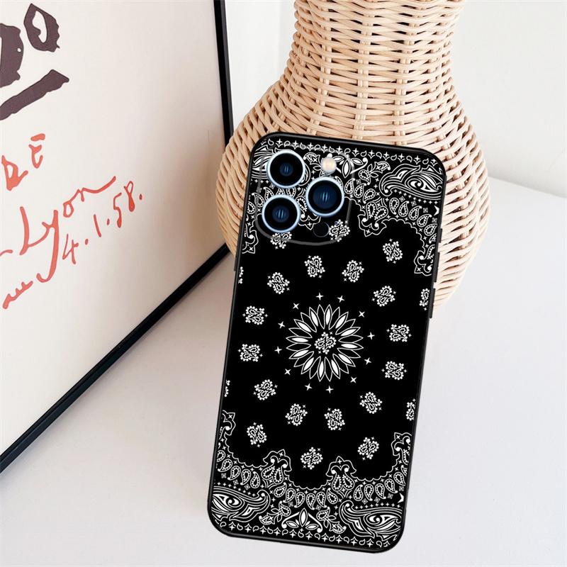 Черный чехол-бандана с узором пейсли для iPhone 16 Pro Max 15 14 13 11 12 17 Pro Max mini 15 16 Plus 16e 17 Air Cover