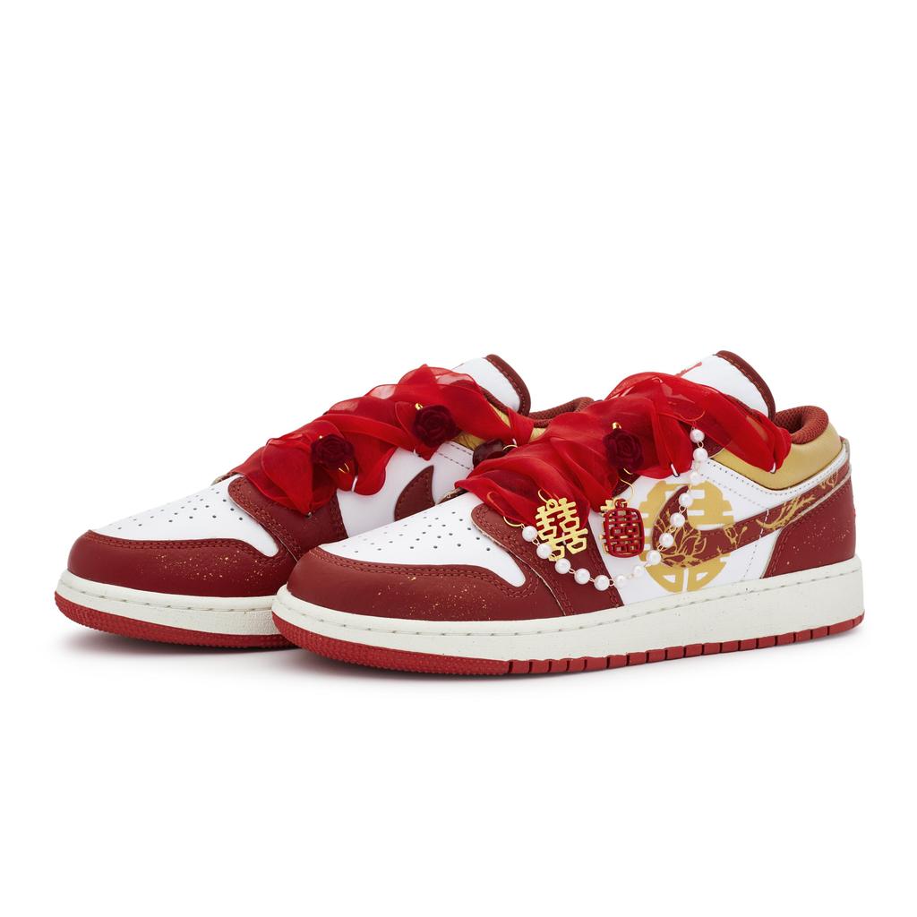 Jordan Air Jordan 1 Винтажные Баскетбольные Кроссовки Женские Низкие Белые/Золотые FJ3465-160(Команда80-)