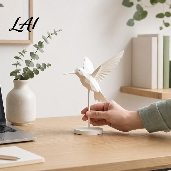 Spread Wings Bird Decoration Geometric Low-Poly Hummingbird Figurine 3D Printed Modern Statue Unique Gift Artistic Figurine for Home Office