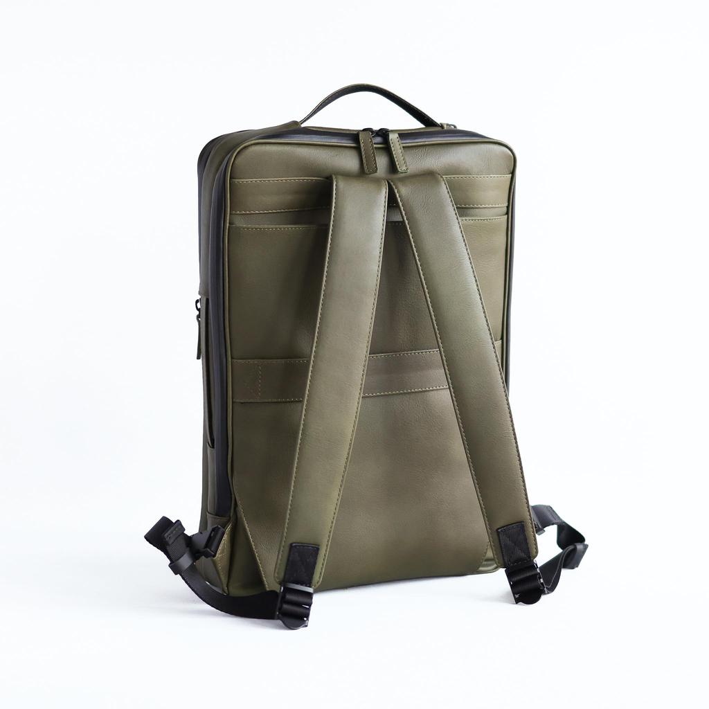 SQUAIR Building Made Genuine Leather Backpack [STATUSY] 2-story Possible! Thin, Large-capacity, Easy-to-use Japanese-made (khaki)