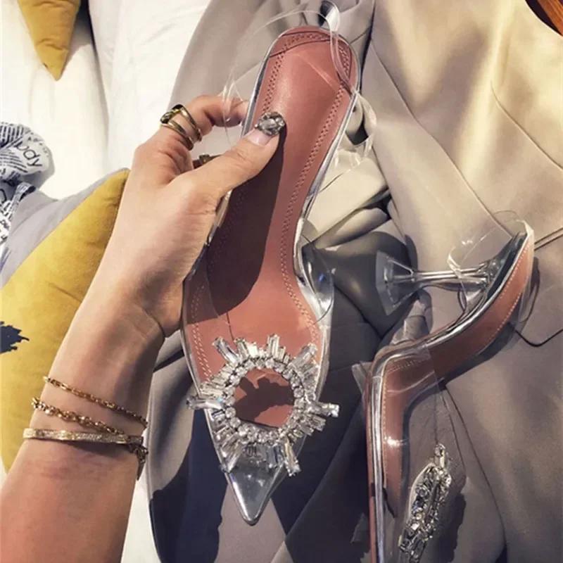 Роскошные дизайнерские КРИСТАЛЬНЫЕ бриллиантовые ПВХ прозрачные туфли на высоком каблуке Женские сексуальные туфли-лодочки с острым носком Элегантные банкетные туфли для выпускного вечера