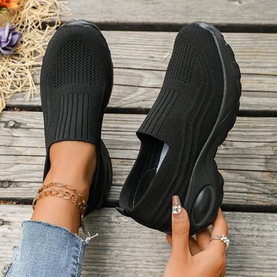 Новая женская обувь лето дышащая обувь для мамы ленивая обувь на один педаль оверсайз модная обувь для внешней торговли больших размеров повседневная спортивная обувь