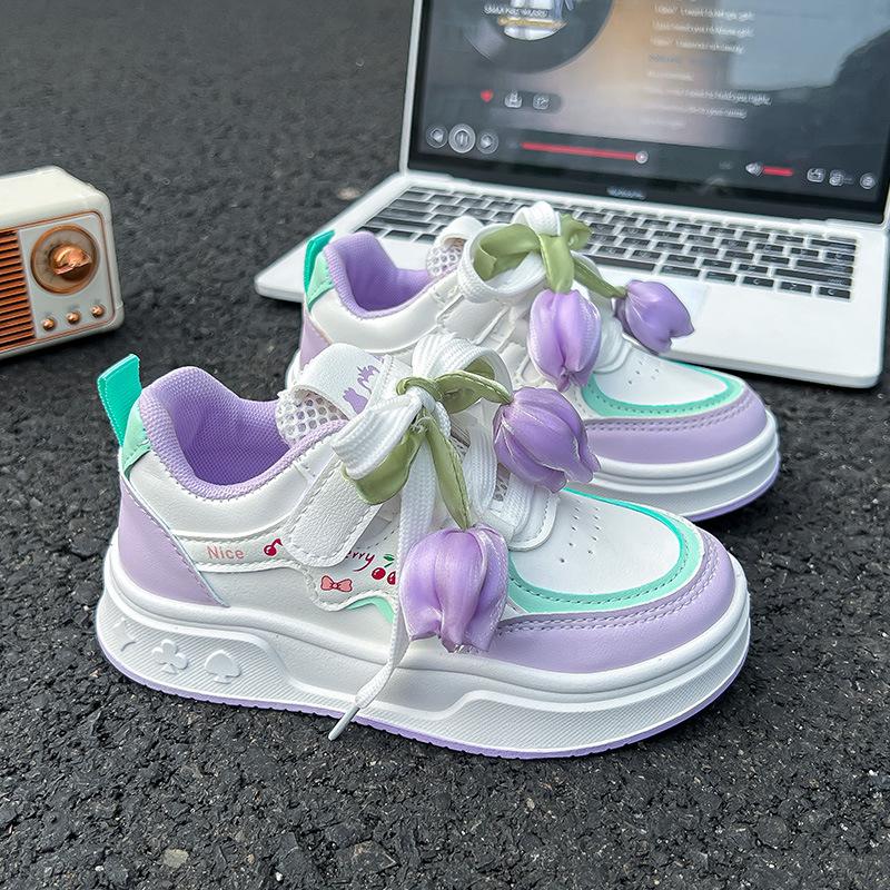 Lightweight Anti-Slip Board Shoes for Girls Soft Sole Princess Sneakers Spring Autumn Low Top Running Shoes