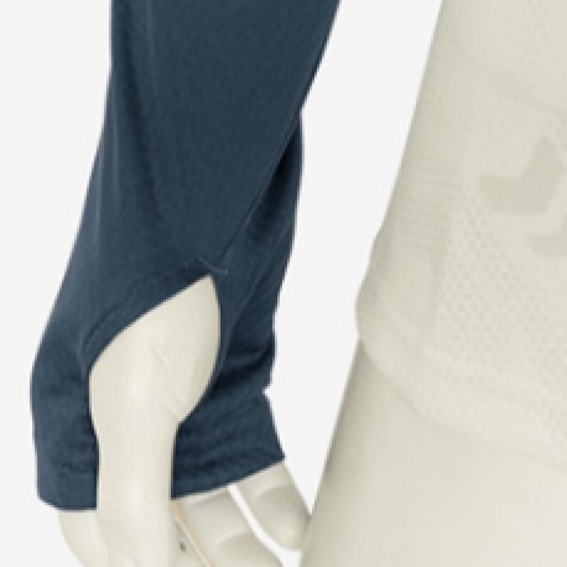 Puma Galleria Puma IndiviSual CUp ASia Sp Мужская футболка с длинным рукавом и полумолнией