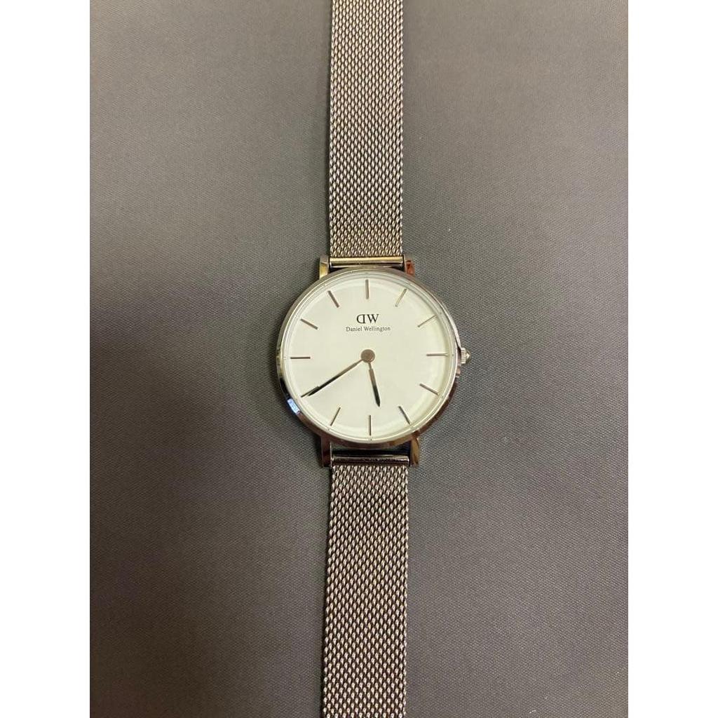 Подержанные часы Daniel Wellington 28 мм