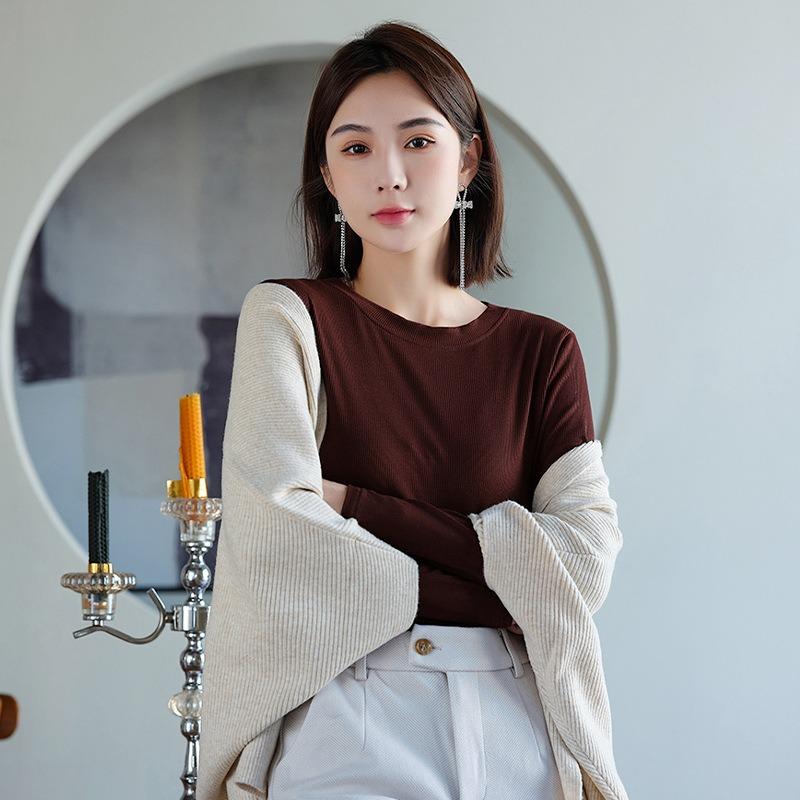 Long Sleeved Base Shirt for Women's Autumn and Winter Interior Wear
