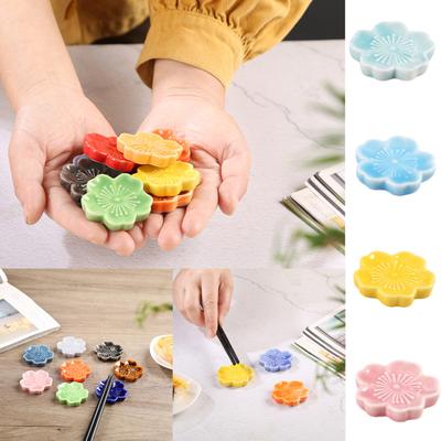 Подставка для палочек для еды в форме сакуры, керамический держатель для палочек для еды, универсальный держатель для столовых приборов