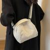 Вельветовая сумка женская 2024 года, новая высококачественная текстура, нишевая осенне-зимняя универсальная сумка-мессенджер на одно плечо, сумка-ведро в виде ракушки