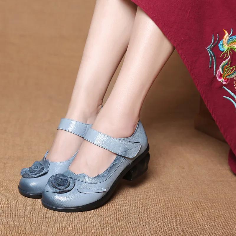 2023 Женские кожаные туфли ручной работы в стиле ретро на толстом каблуке с цветами Туфли-лодочки на высоком каблуке с круглым носком