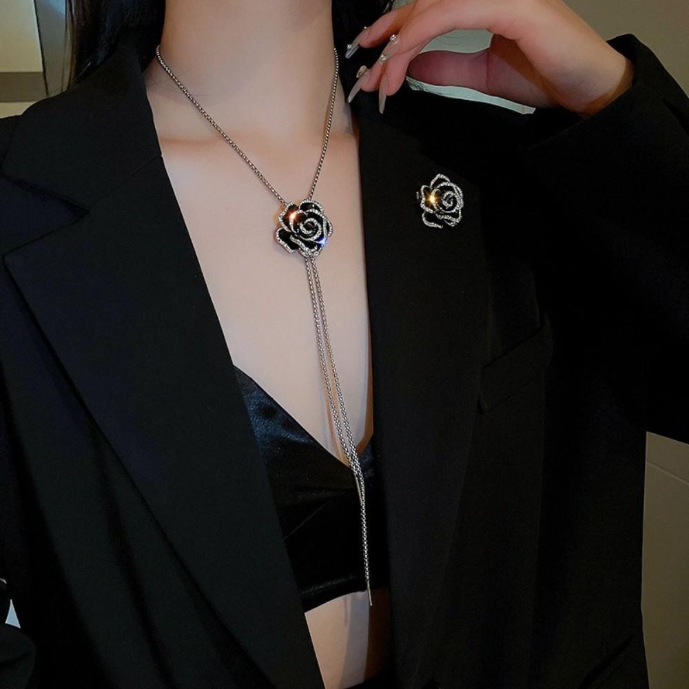 Black Rhinestone Brooch Zinc Zinc Alloy Women Long Necklace Retro Camellia Necklace Girls