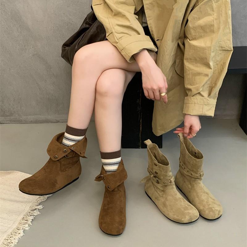 2025 New Autumn Thin Niche Popular Retro Style Versatile Small Man Inner Height Increase Thin Boots