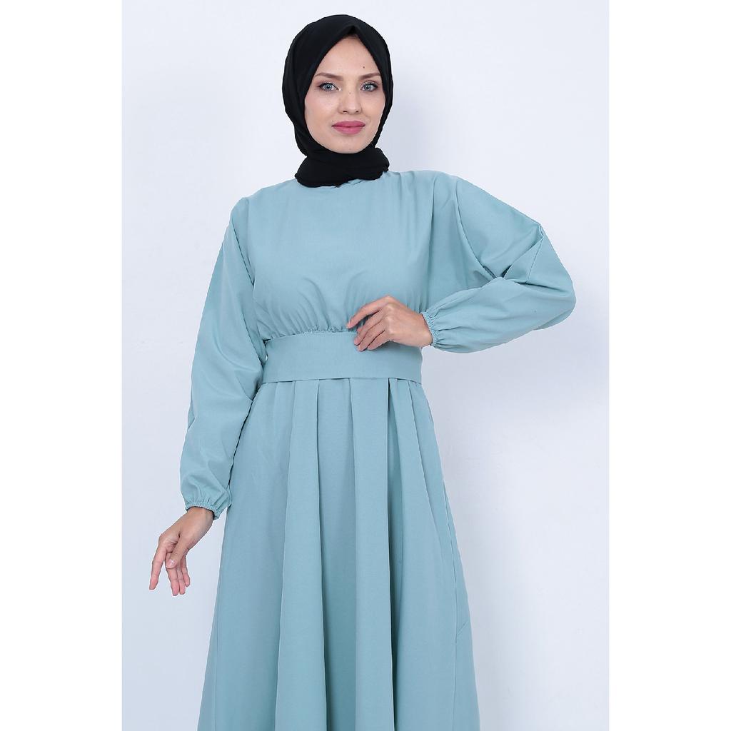 Сезонное черное платье в хиджабе с эластичной талией и поясом