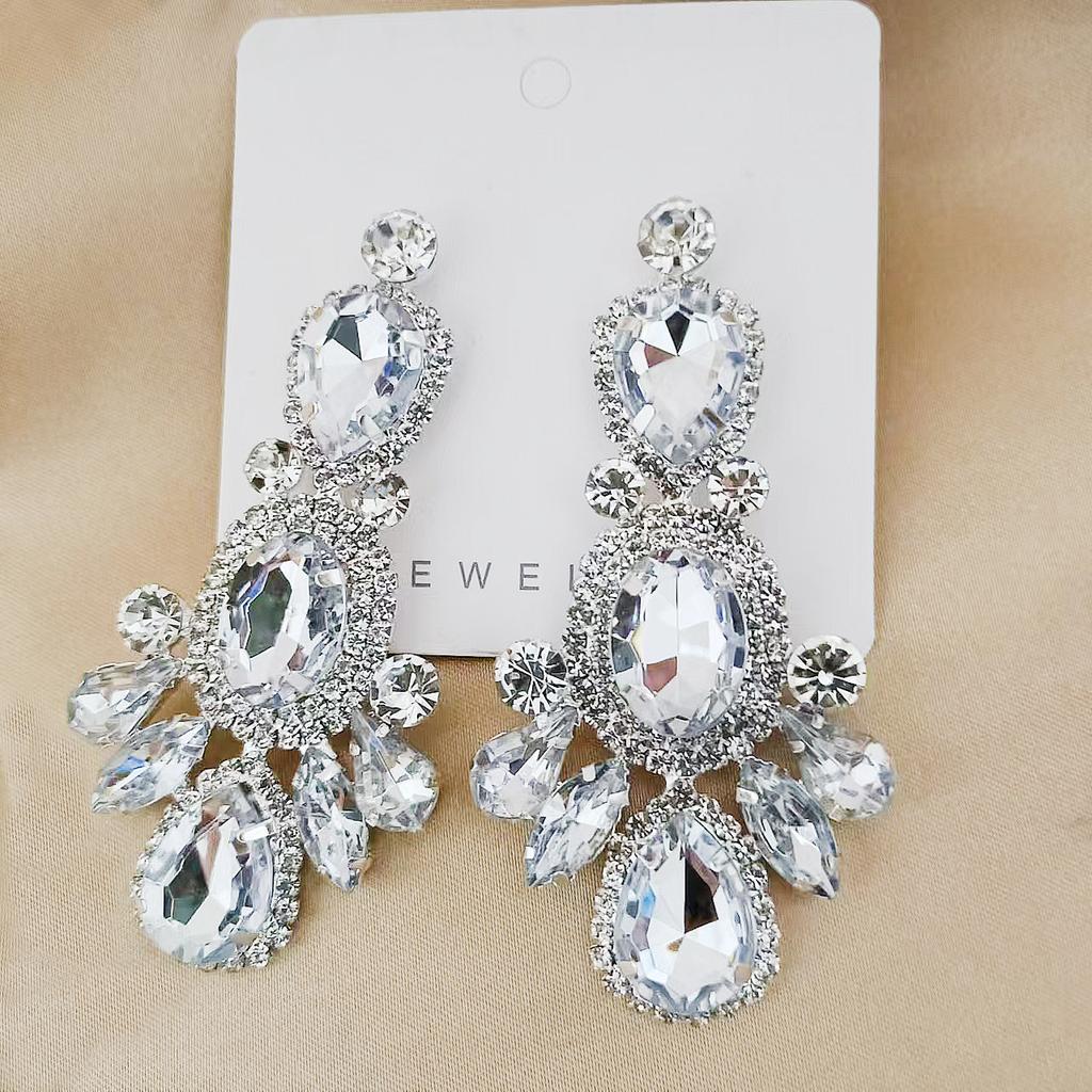 Изумрудно-белые серьги-гвоздики геометрические, подчеркивающие темперамент, с ощущением высокого стиля, легкая роскошь, универсальные для женщин, преувеличенные, в форме капли