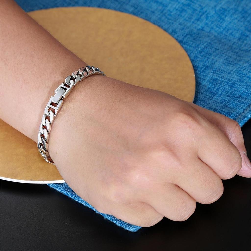 Sterling Silver Cuban Chain: Unisex, Retro Style, Snap Closure, 925 Silver Craftsmanship.