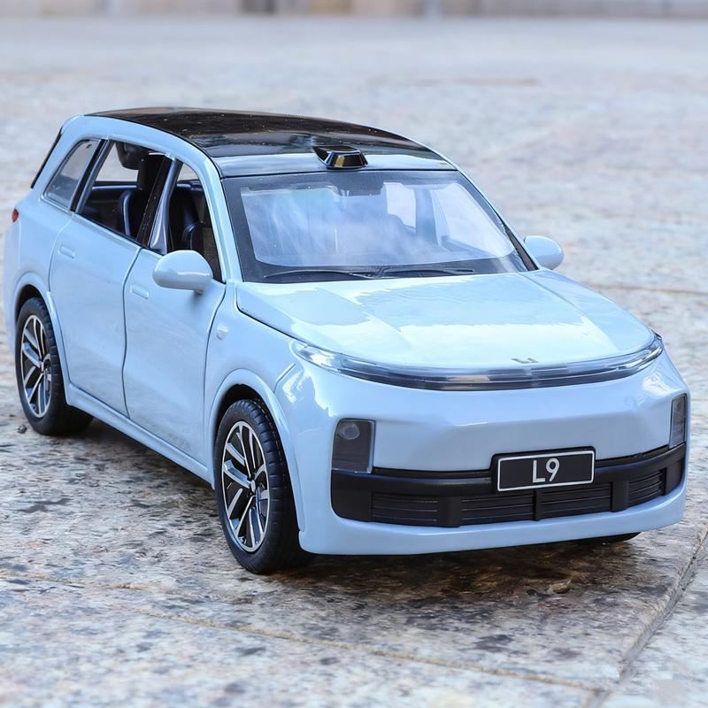 1:32 LEADING IDEAL L9 2025 Alloy Electric Car Model Diecast Metal New Energy Car Model Sound Light Simulation Kids Gift