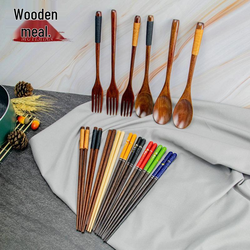 Camphorwood Three-Piece Cutlery Set: Chopsticks, Fork, and Spoon, Solid Wood, Portable and Individual Use.