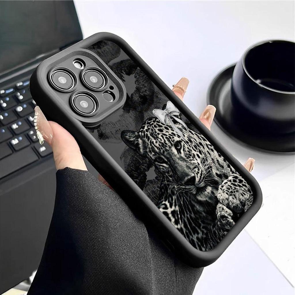 Защитный чехол Cheetah Groove Black для iPhone 15/16/17 Pro Max