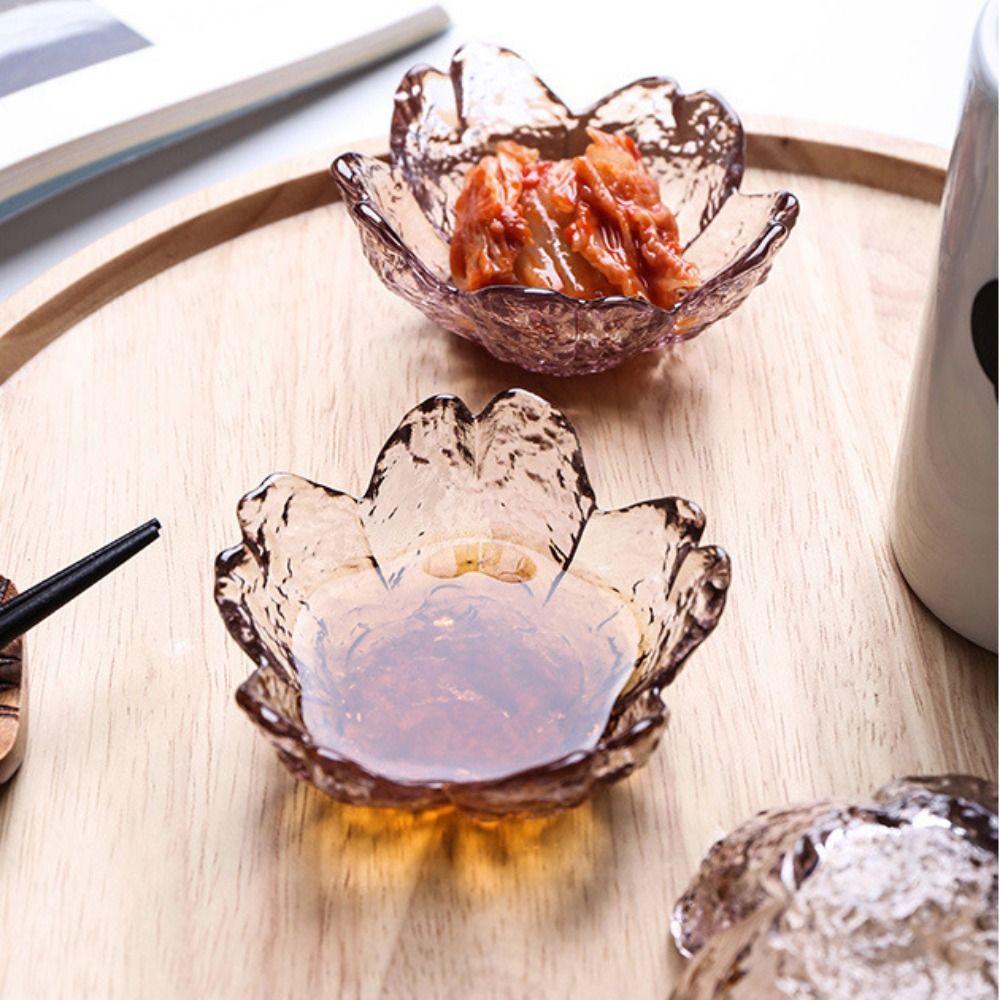 Подсвечник в виде цветка с золотой инкрустацией в японском скандинавском стиле, небольшой фруктовый салат, мороженое, столовые приборы, кухонные гаджеты, изысканный современный