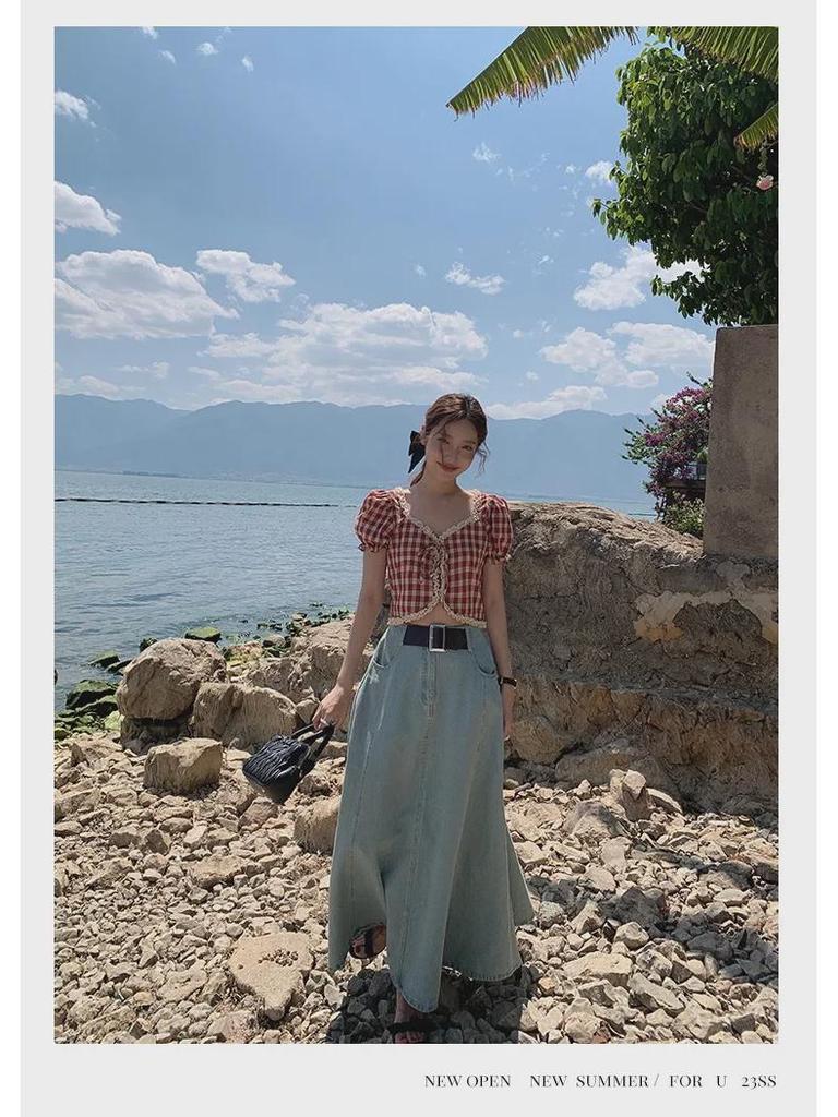 Женский топ 2023 года в французскую клетку со шнуровкой и оборками с квадратным вырезом