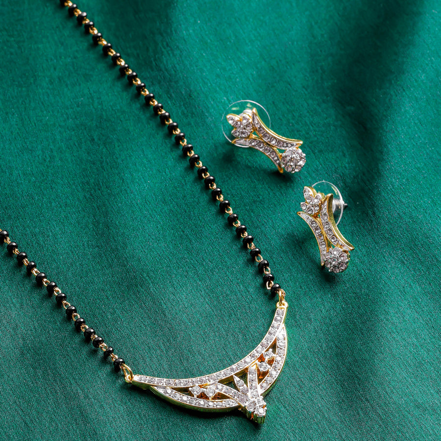 Комплект позолоченного женского мерцающего колье «Мангалсутра» Estele с австрийскими кристаллами