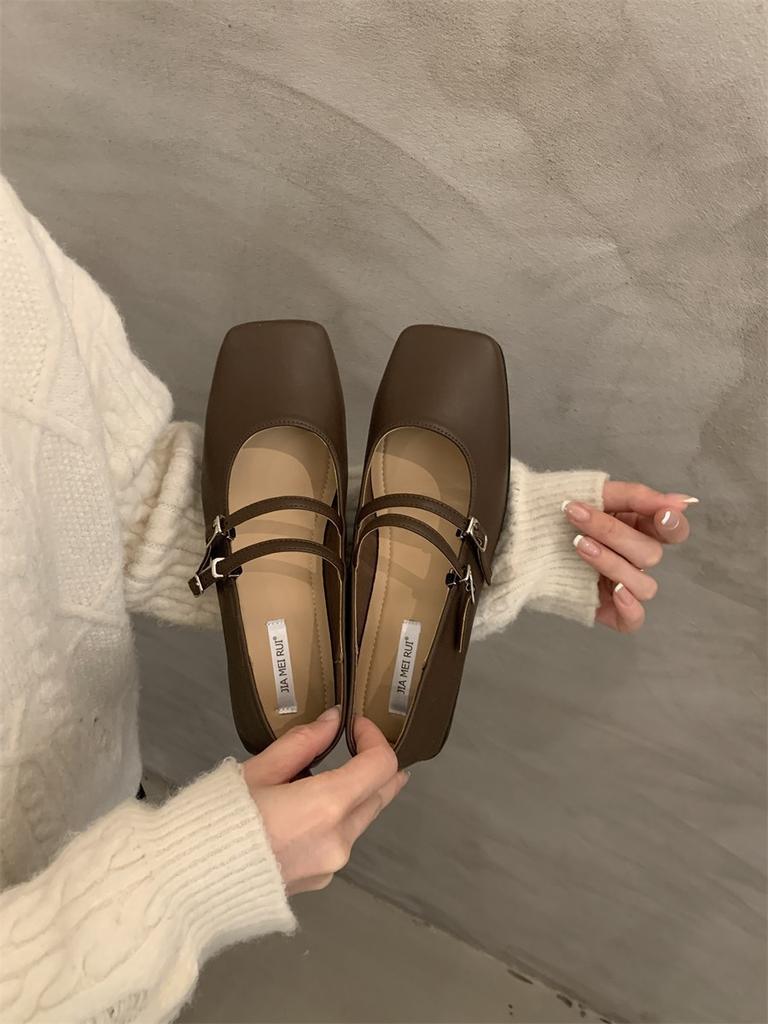 Square Head Mary Jane Shoes Women's Shoes Spring 2024 New One-word Belt Soft Flat Bottom French with Skirt Temperament Single Shoes
