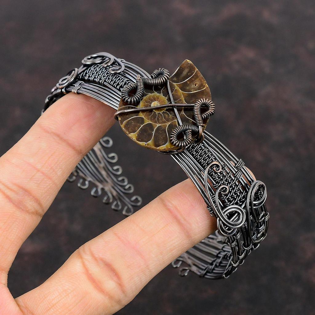 Браслет из аммонитовой окаменелой медной проволоки, браслет-манжета, браслет-манжета, регулируемая манжета, медная проволока ручной работы, ювелирные изделия, браслет из аммонитового ископаемого драгоценного камня