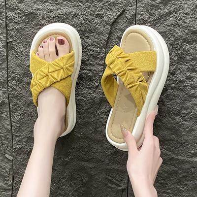 Женские летние тапочки для улицы с плиссированным перекрестным ремешком, новые повседневные модные крутые тапочки на толстой подошве