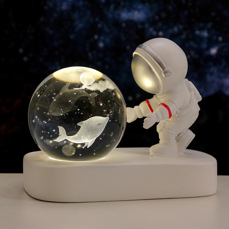 Cross-Border Astronaut Night Light: Starry Sky Crystal Ball with Luminous Base - Perfect Holiday Souvenir and Desktop Ornament.
