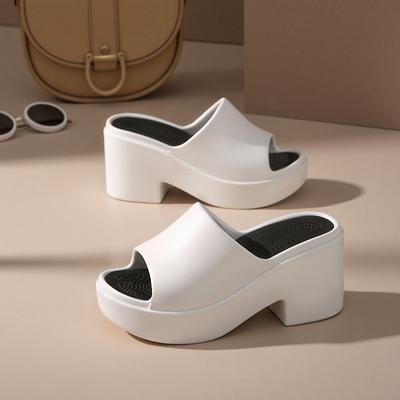 Шлепанцы на толстой подошве женские летние модные для улицы прохладные шлепанцы трендовые женские пляжные шлепанцы