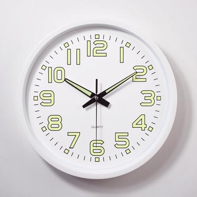 12 дюймов 30 см Светящиеся настенные часы Кварцевые часы Настенные часы для спальни гостиной Простые часы