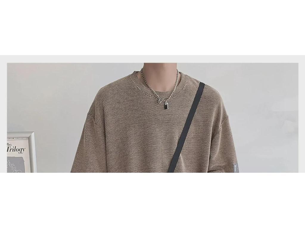 Мужская стильная футболка с короткими рукавами и ажурным узором - летняя одежда высшего качества