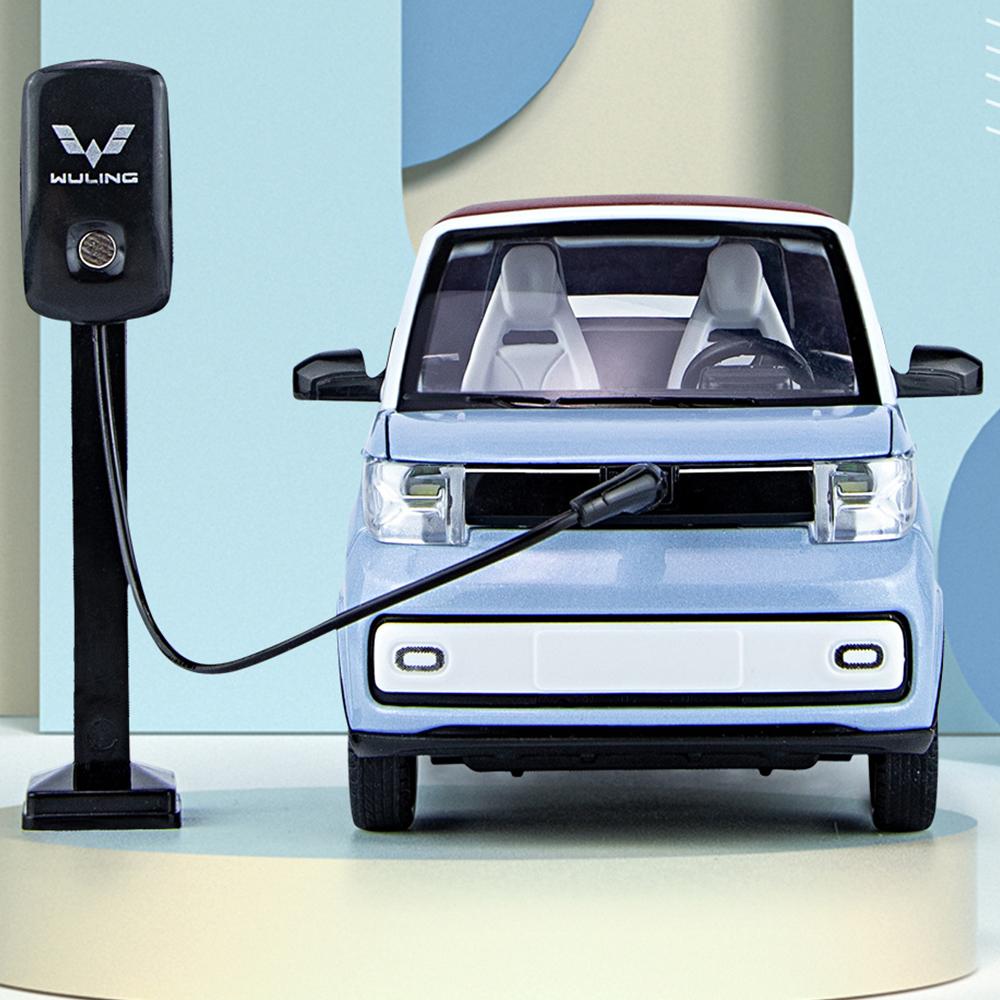 Масштаб 1/24 WuLing MINI EV, имитация украшения автомобиля, литой грузовик из сплава, статическое электричество может открыть дверь, игрушечный автомобиль, подарок для взрослых для любителей коллекции