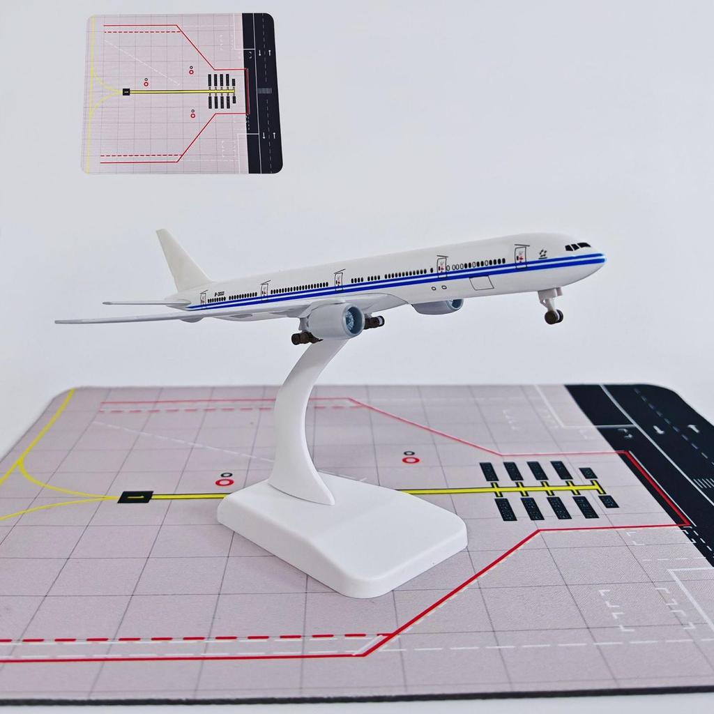 Airplane Parking Apron Model Mat Decoration Layout 1/200 Scale