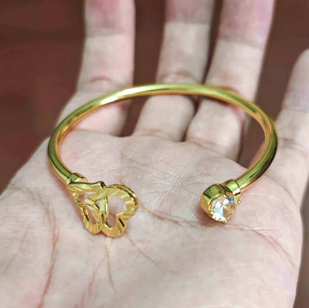 Минималистичный браслет-манжета с открытым сердцем из циркония: Элегантный европейский и американский трансграничный модный браслет