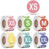 500 цветных самоклеящихся наклеек с размерами одежды (S, M, L, XL) Рулон 2,5 см