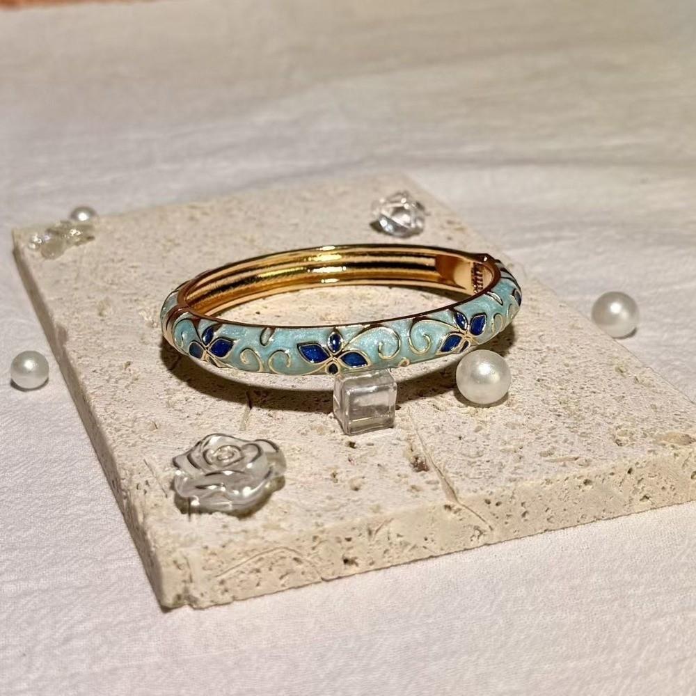 Spring Button Open Cuff Bracelet Colorful Dainty Jewelry Vintage Four-leaf Clover Bangle for Women