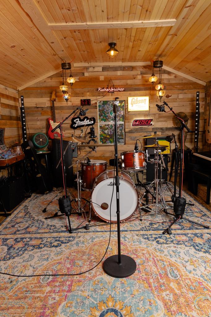 Shure Подставка для микрофона Gator Прямого типа с вибропоглощающим круглым основанием 12" SH-RBMICSTAND12 []