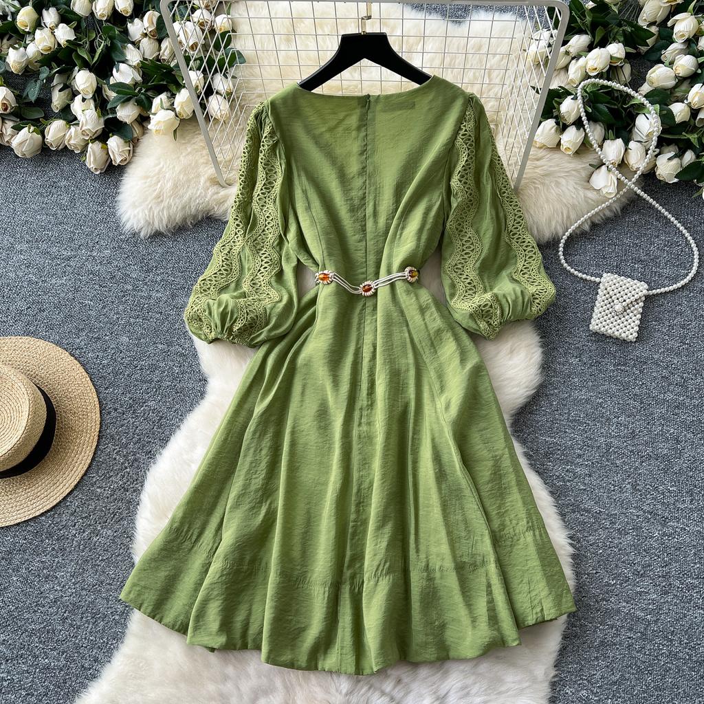 Весна-лето Женские V-образные вырезы с рукавами-фонариками Вышитые кружевные лоскутные шикарные платья с поясом