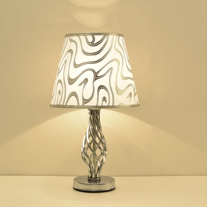 Desk Lamp Bedroom Bedside Lamp Modern Simple Creative Warm Romantic Home Lamp Living Room Study Learning Dimming Desk Lamp