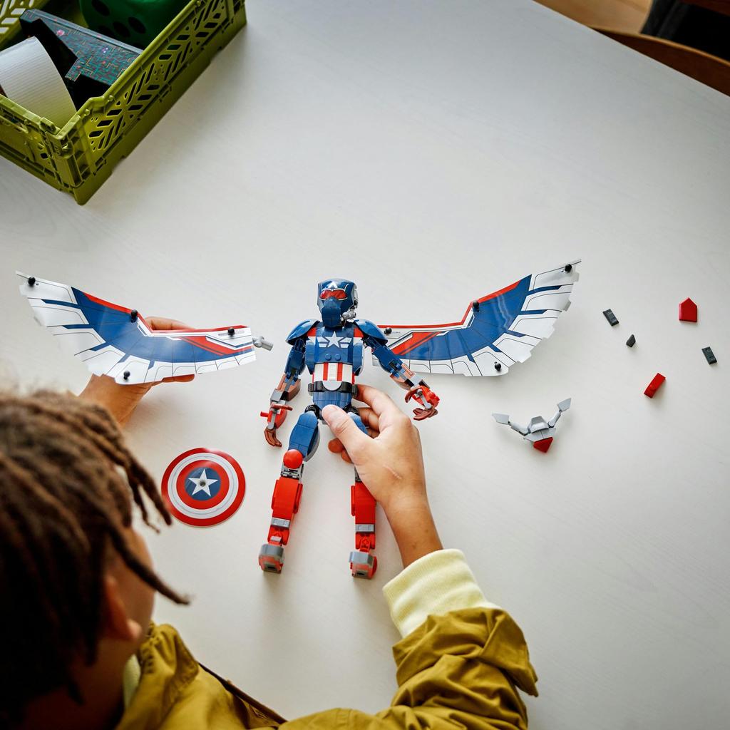 Конструктор LEGO Marvel Новая фигурка Капитана Америки, 359 деталей, Игрушка, Подарок на день рождения, Строительные блоки, Мальчики, Девочки, Дети от 8, 9, 10 лет, Ученики начальной школы