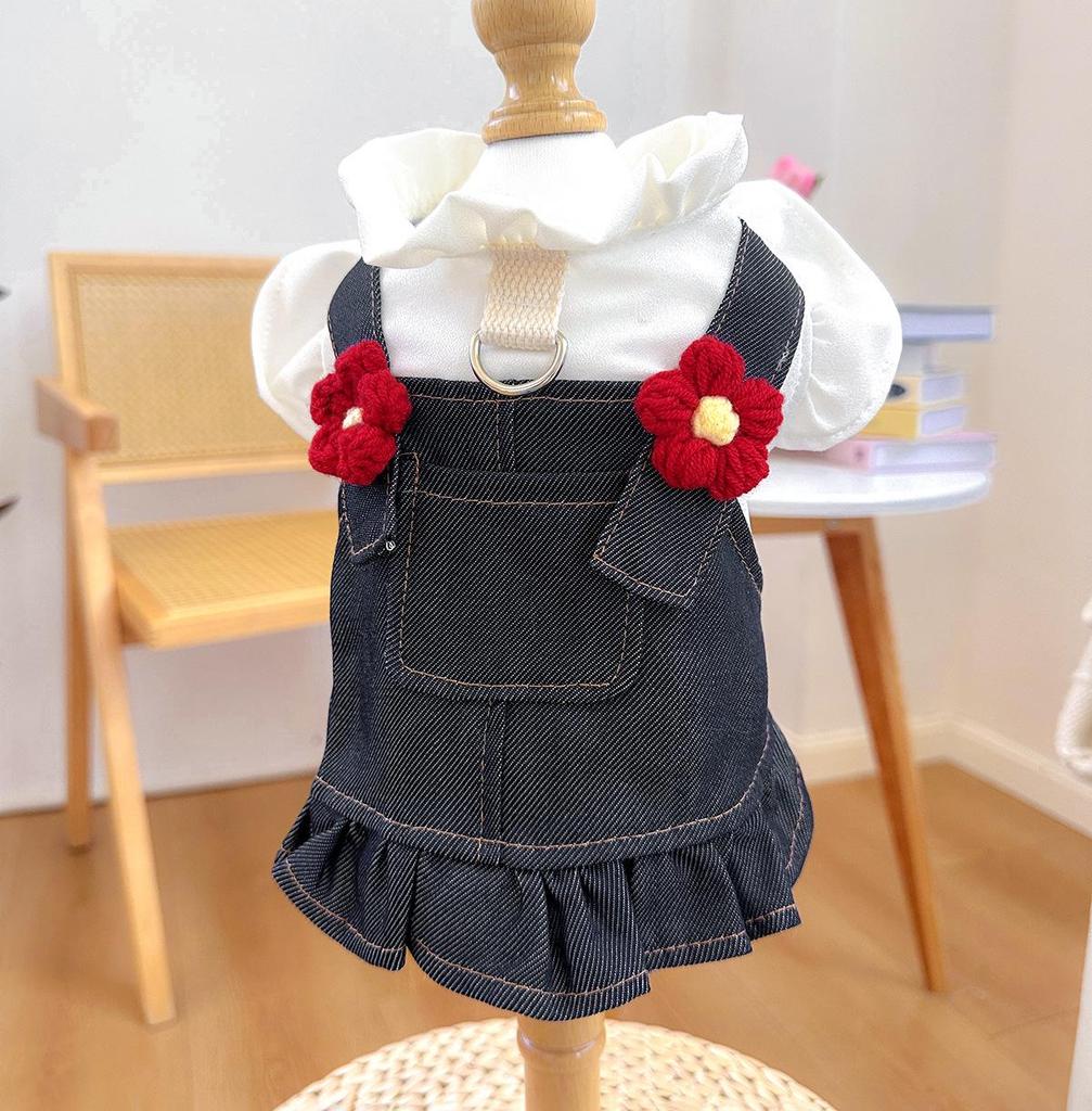 Платье-подтяжка из денима с цветочным принтом Pet Circle для маленьких и средних собак: Издание «Красный цветок»