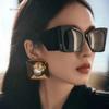 Designer Fashion Oversized Sunglasses for Women Vintage Big Frame Gradient Sun Glasses Female Shades Oculos De Sol