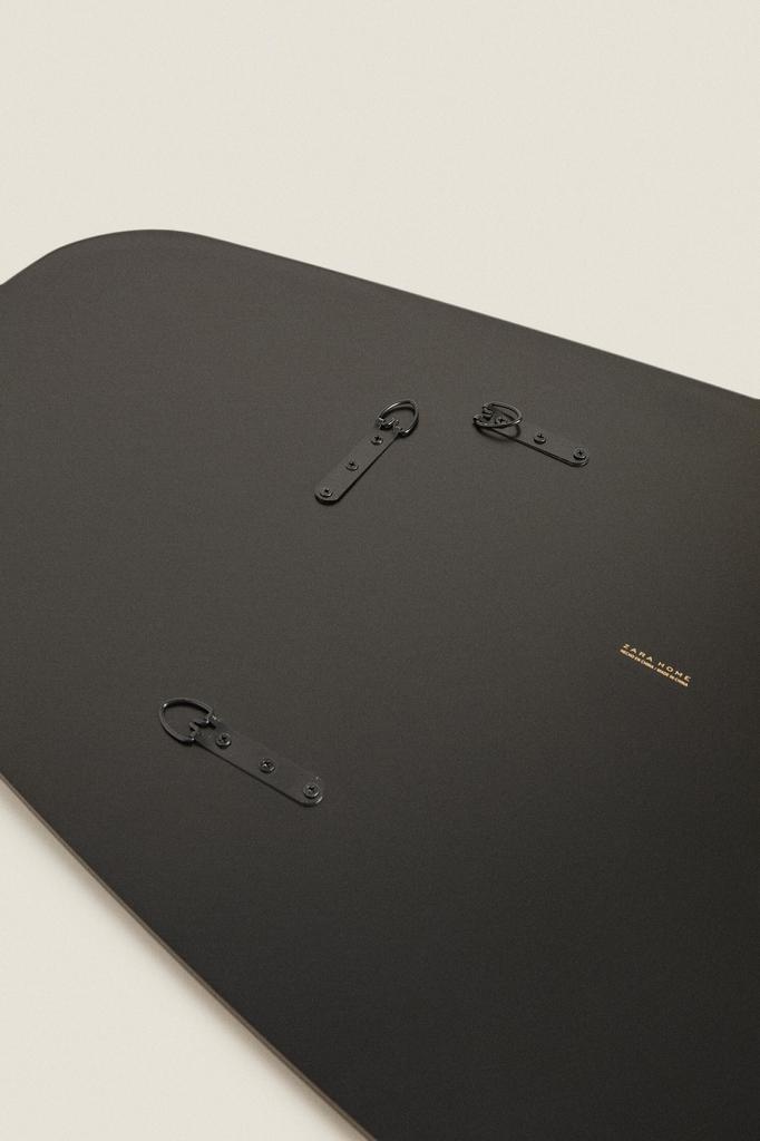 ЗЕРКАЛО НЕПРАВИЛЬНОЙ ФОРМЫ