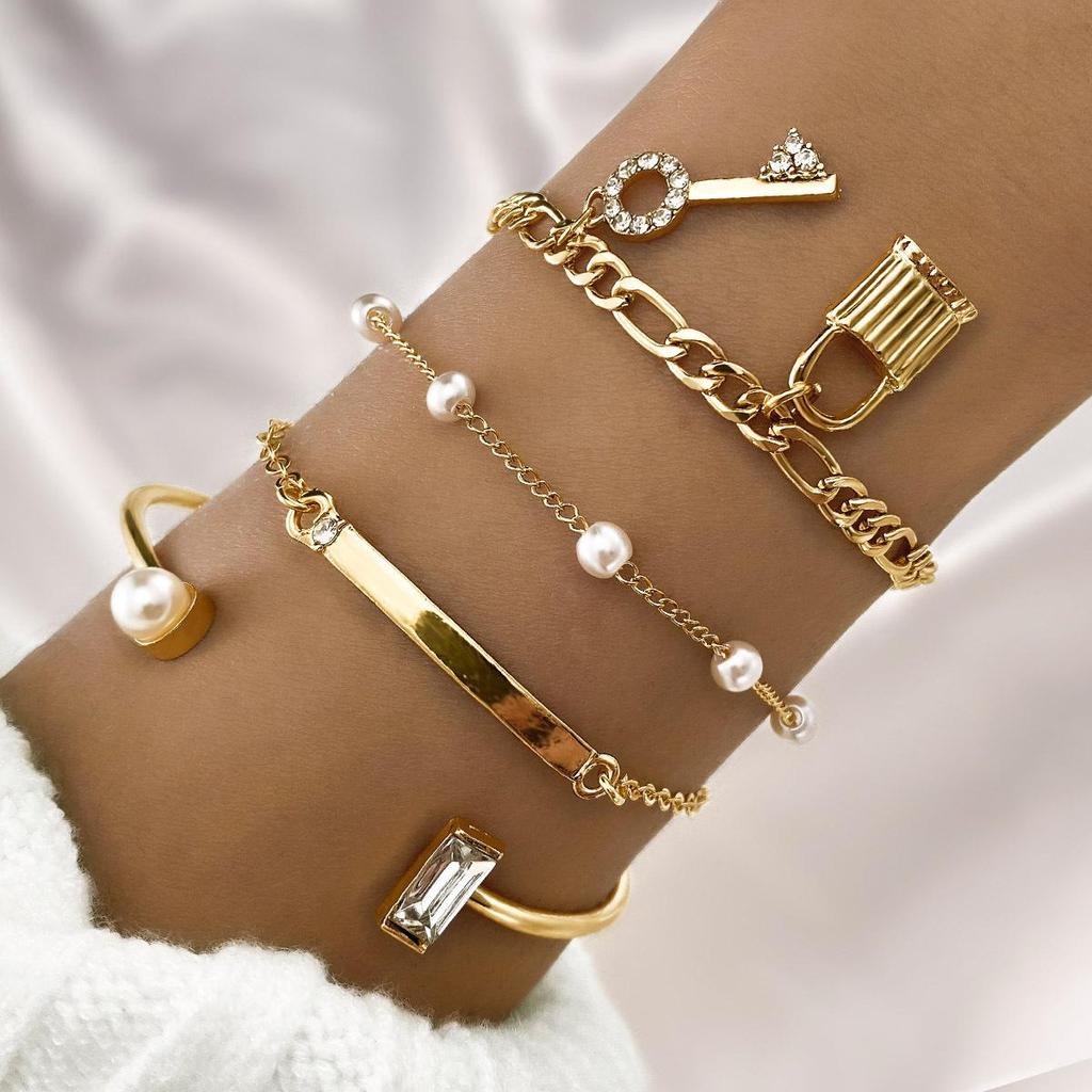 Европейский и американский браслет из сплава «Узел любви»: Креативный геометрический дизайн сердца из 4 частей