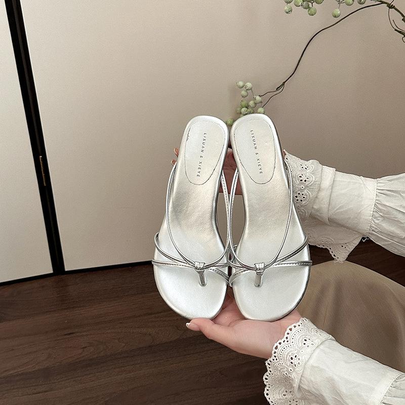 Модные ретро универсальные шлепанцы на танкетке женские летние новые на плоской подошве простые с открытым носком нескользящие шлепанцы на перемычке женские