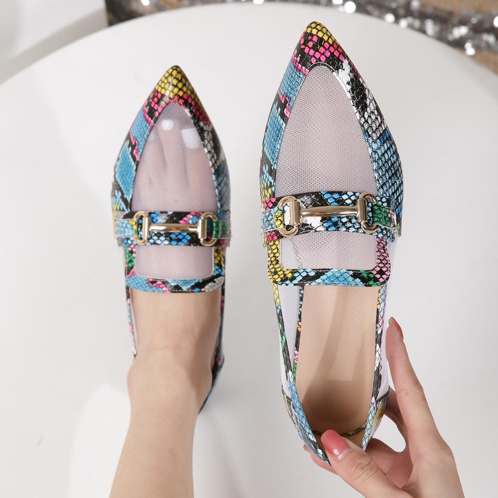 Новые летние женские туфли на высоком каблуке в стиле змеиного узора с острым носком и плоским дном