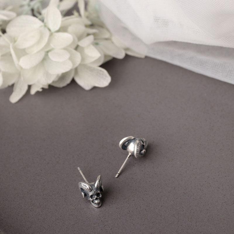 Серьги на Хэллоуин Серьги-демоны для мужчин и женщин Милые и крутые Темные серьги Личность Череп