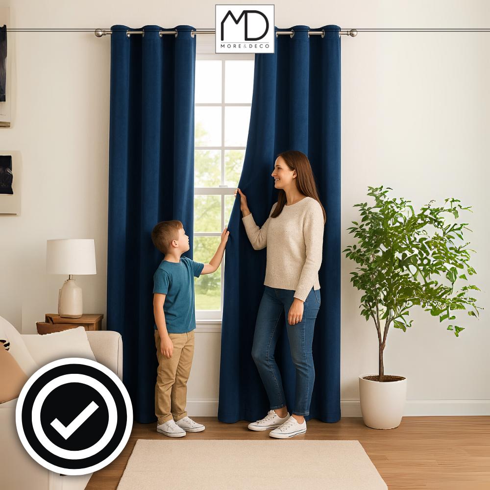 Velvet curtain with eyelets - blue