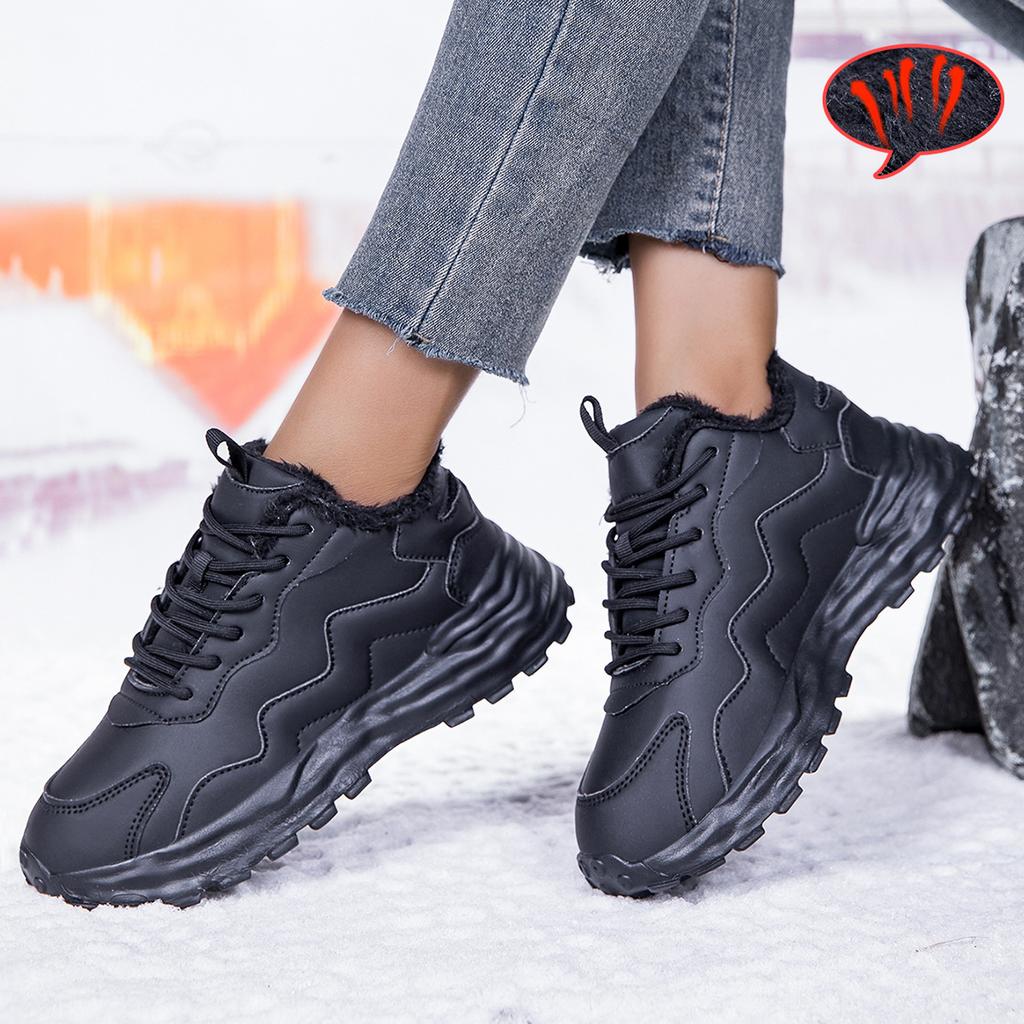 New Autumn and Winter Black Dad Shoes Women's Platform Fashion Versatile Height Increase Velvet Show Feet Small Casual Sports Shoes